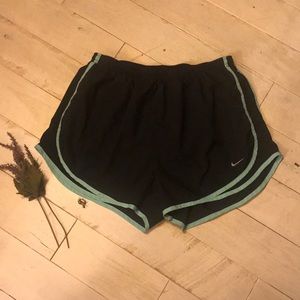 Nike Tempo Shorts Black/Teal Blue